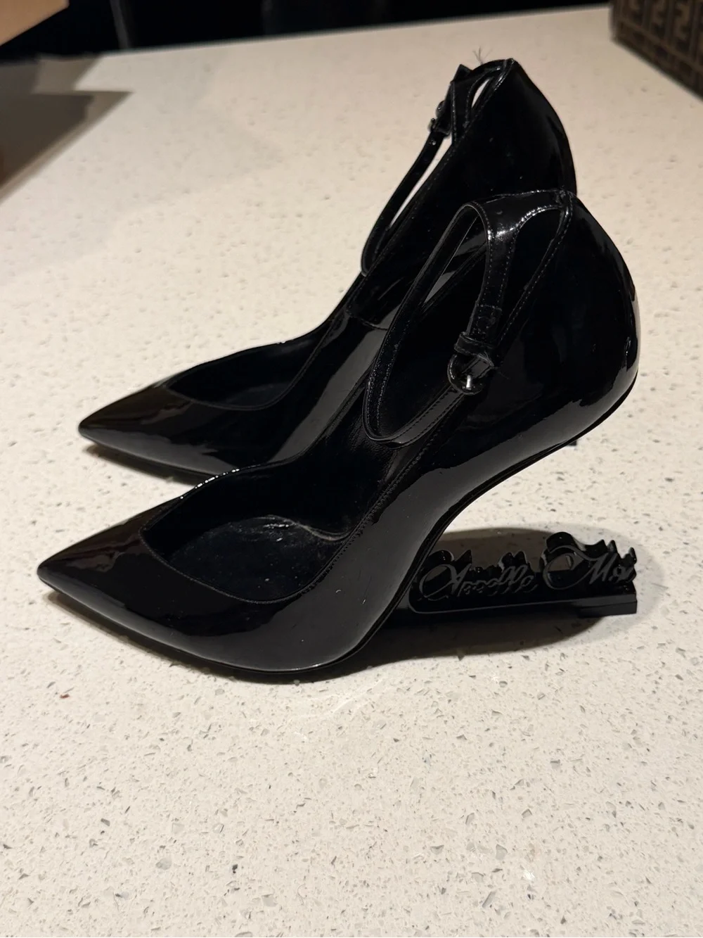 Saint Laurent Patent Pointed-Toe Stiletto Pumps with Sculpted Heel - Picture 3 of 10